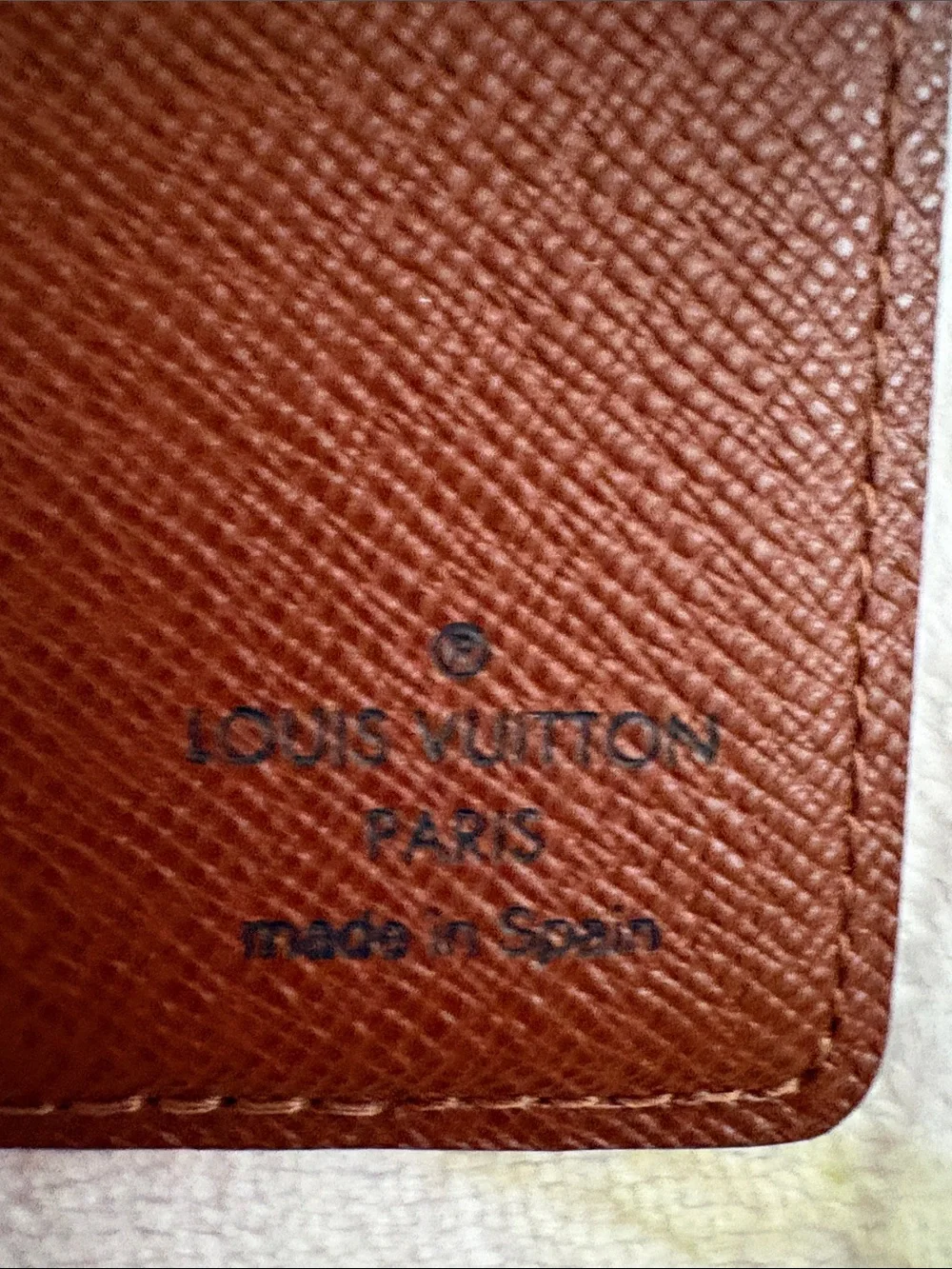 Louis Vuitton Monogram Canvas      Bi-Fold Wallet - Brown & Gold